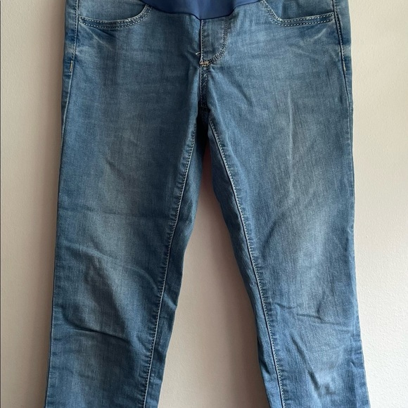 Light Denim, full-panel, maternity jean, ankle length - Picture 1 of 2